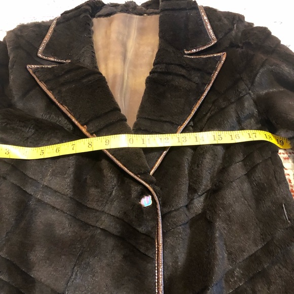 Fendi brown espresso rabbit coat size 44 - Picture 7 of 7